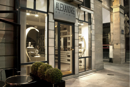 Alexandre de Paris located to the 235 rue Saint Honoré, Paris